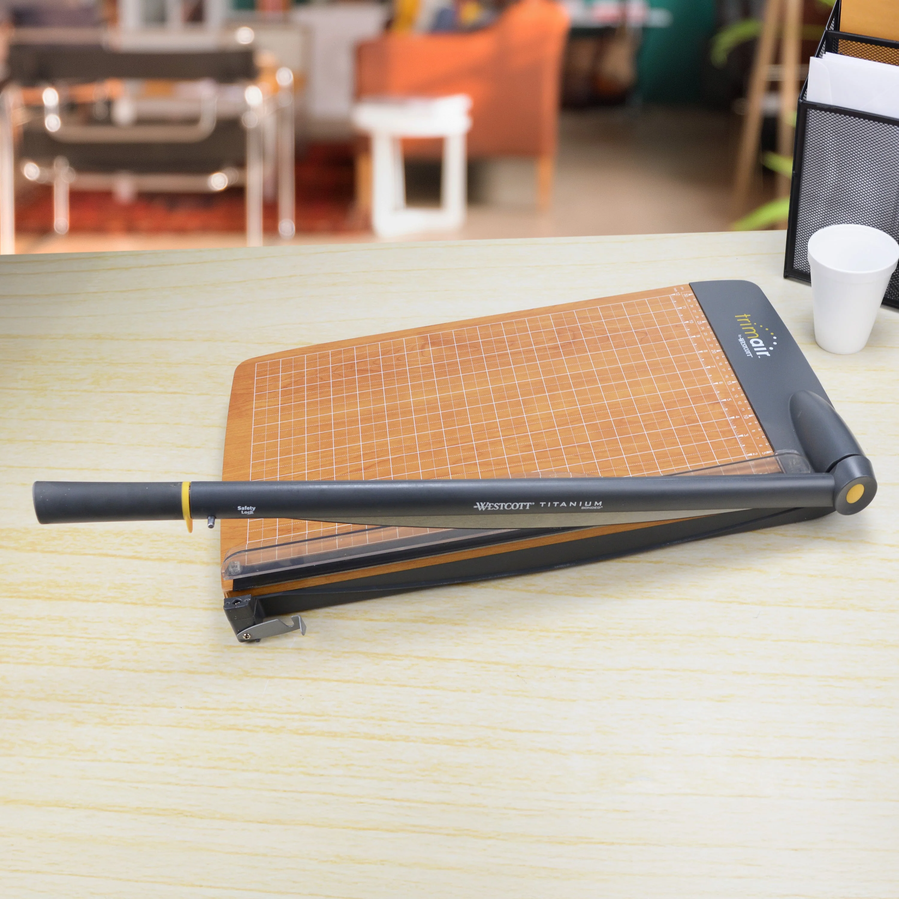 Westcott 18" Trimair Guillotine Trimmer, Wood Base - Image 3