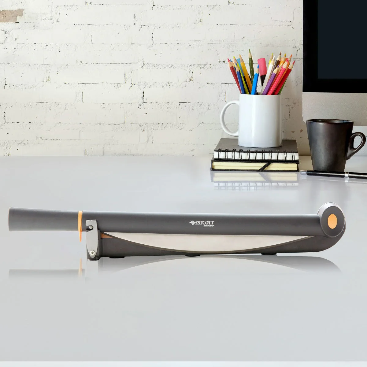 Westcott TrimAir Titanium Bonded Wood Guillotine Paper Trimmer, 12" (15106) - Image 9