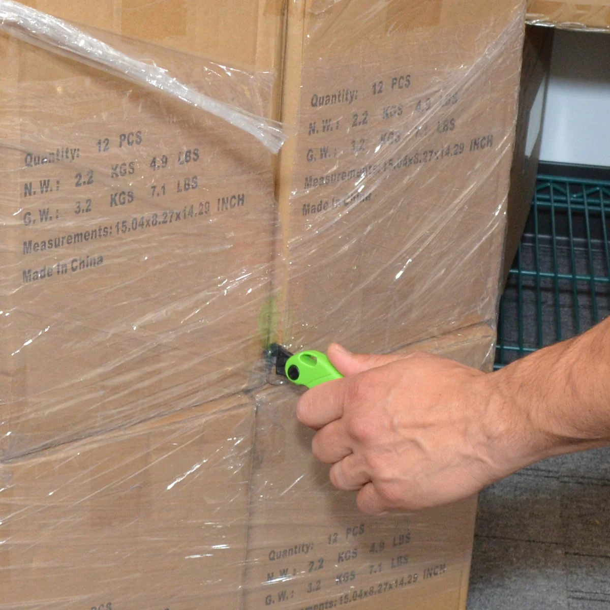 Westcott Ceramic Safety Cutter with Fold Out Film Cutter (00741) - Image 6