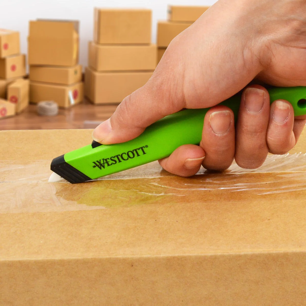 Westcott Full Size Auto Retractable Ceramic Utility Box Cutter (16475) - Image 10