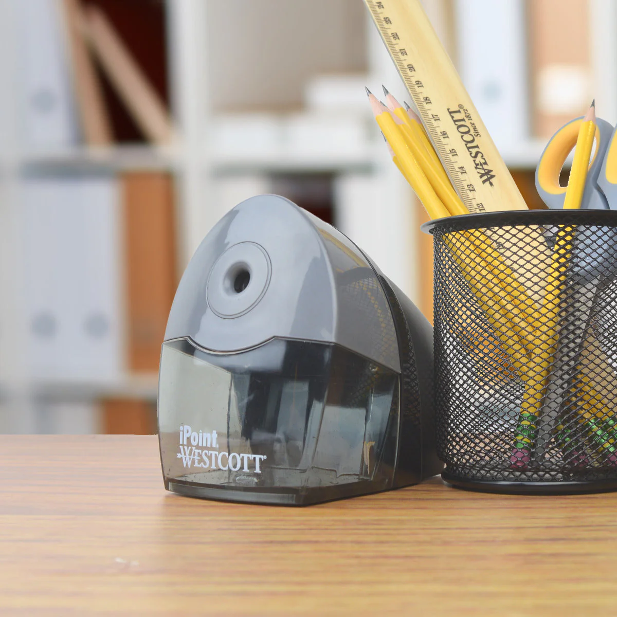 Westcott Compact Electric Single Hole Horizontal Pencil Sharpener (00407) - Image 4