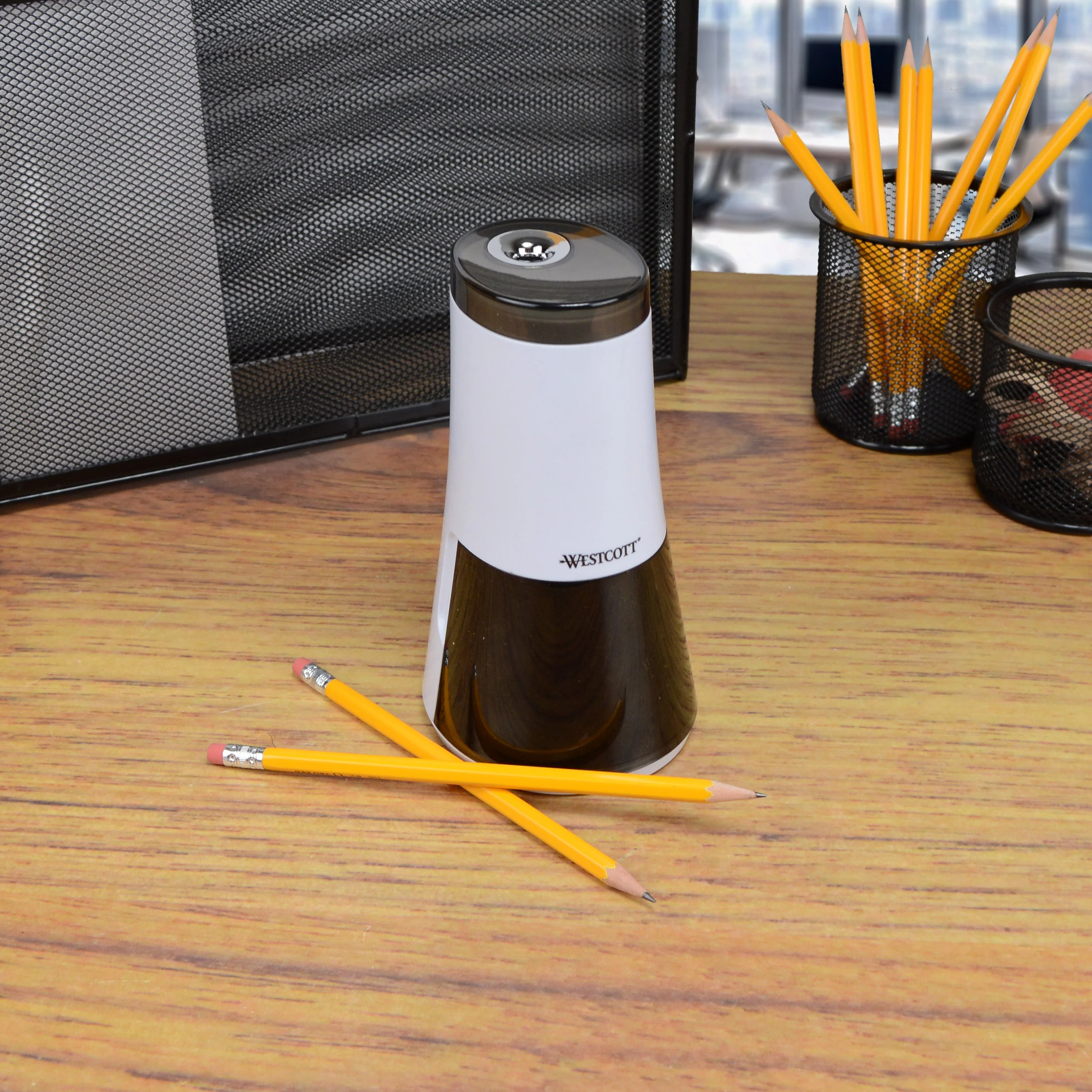 Westcott iPoint Curve Electric Pencil Sharpener, White (00947-PARENT) - Image 5