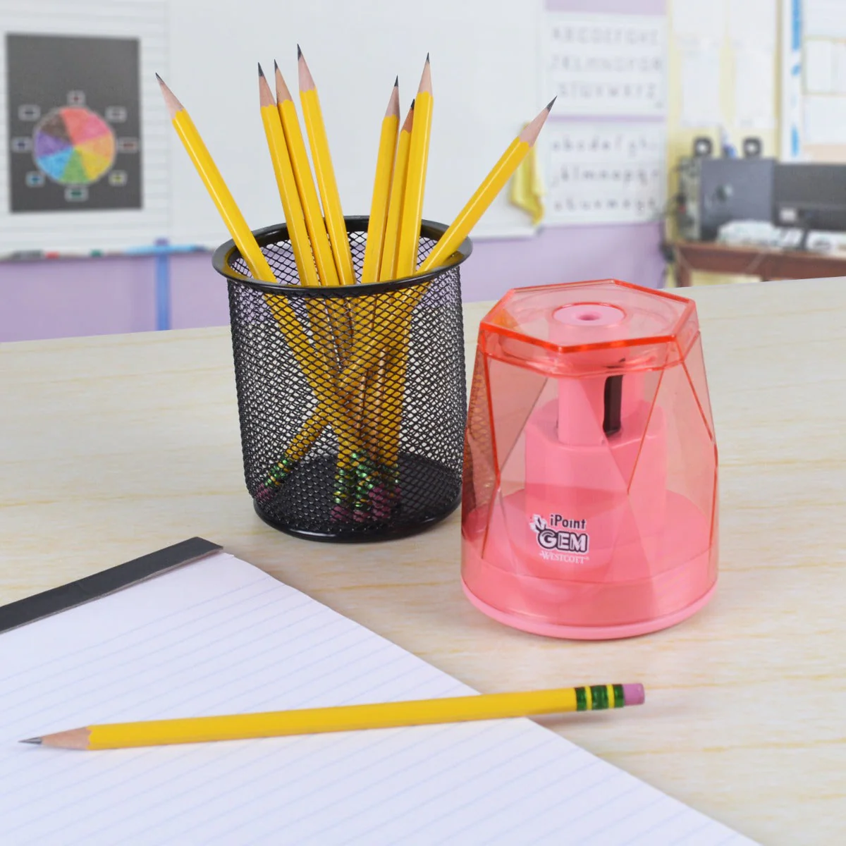 Westcott iPoint® GEM Battery Pencil Sharpener, Pink (00578-PARENT) - Image 7