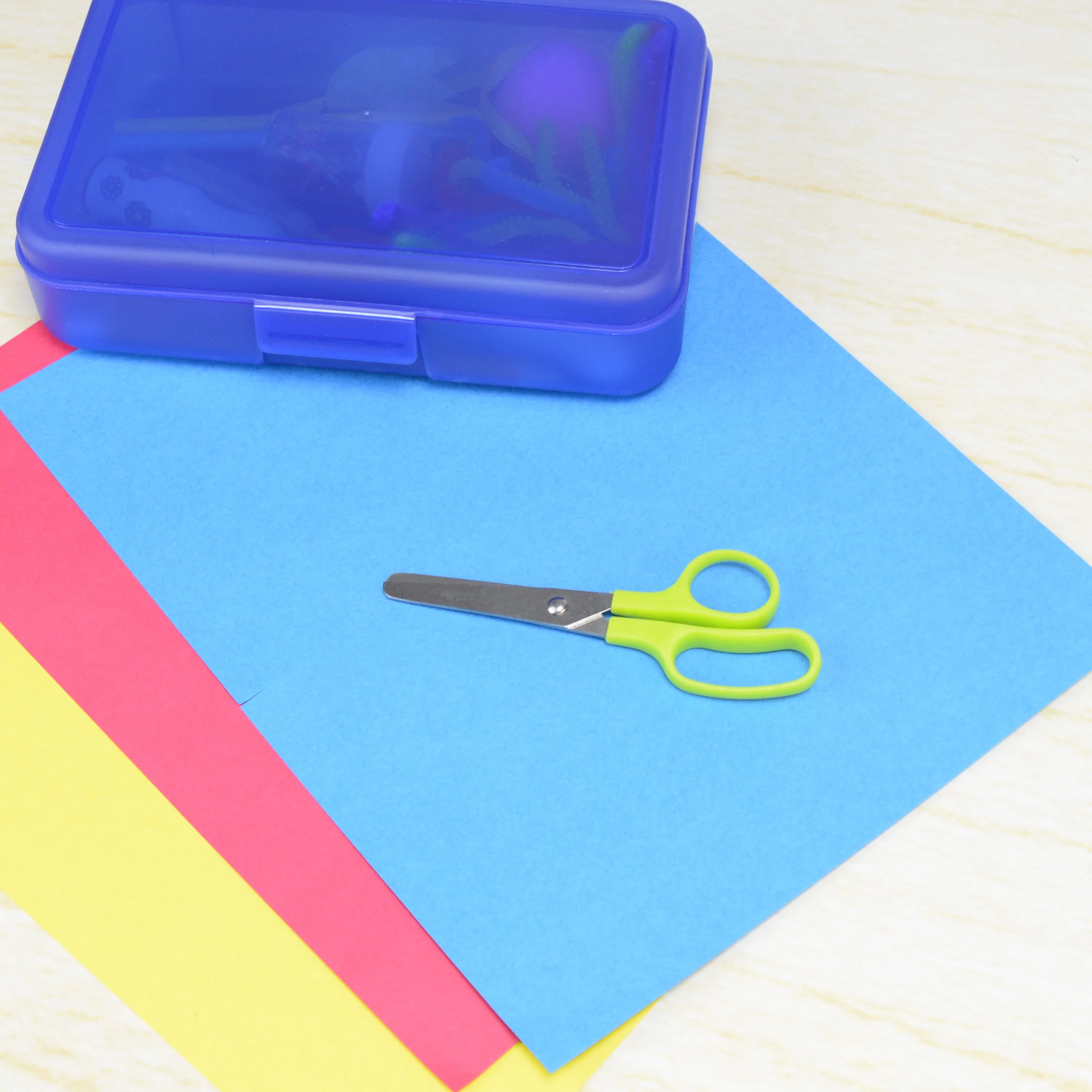 Westcott Value Kids Scissors, Blunt, 5", Assorted Colors (42516) - Image 3