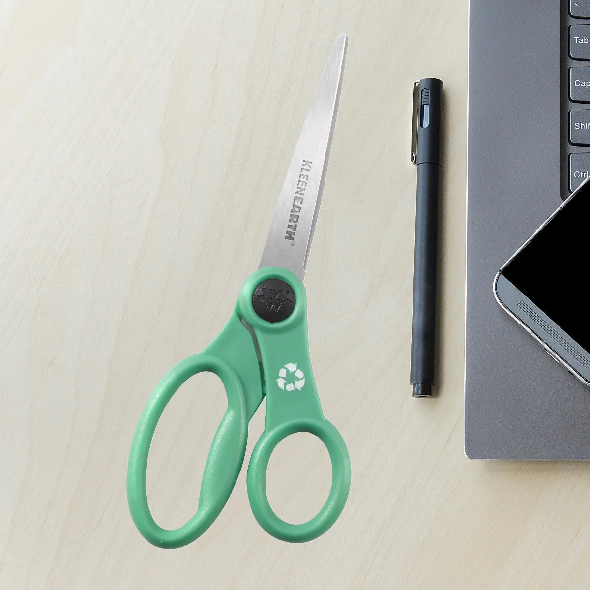 Westcott KleenEarth 8" Recycled Scissors with Anti-Microbial Protection (14820) - Image 6