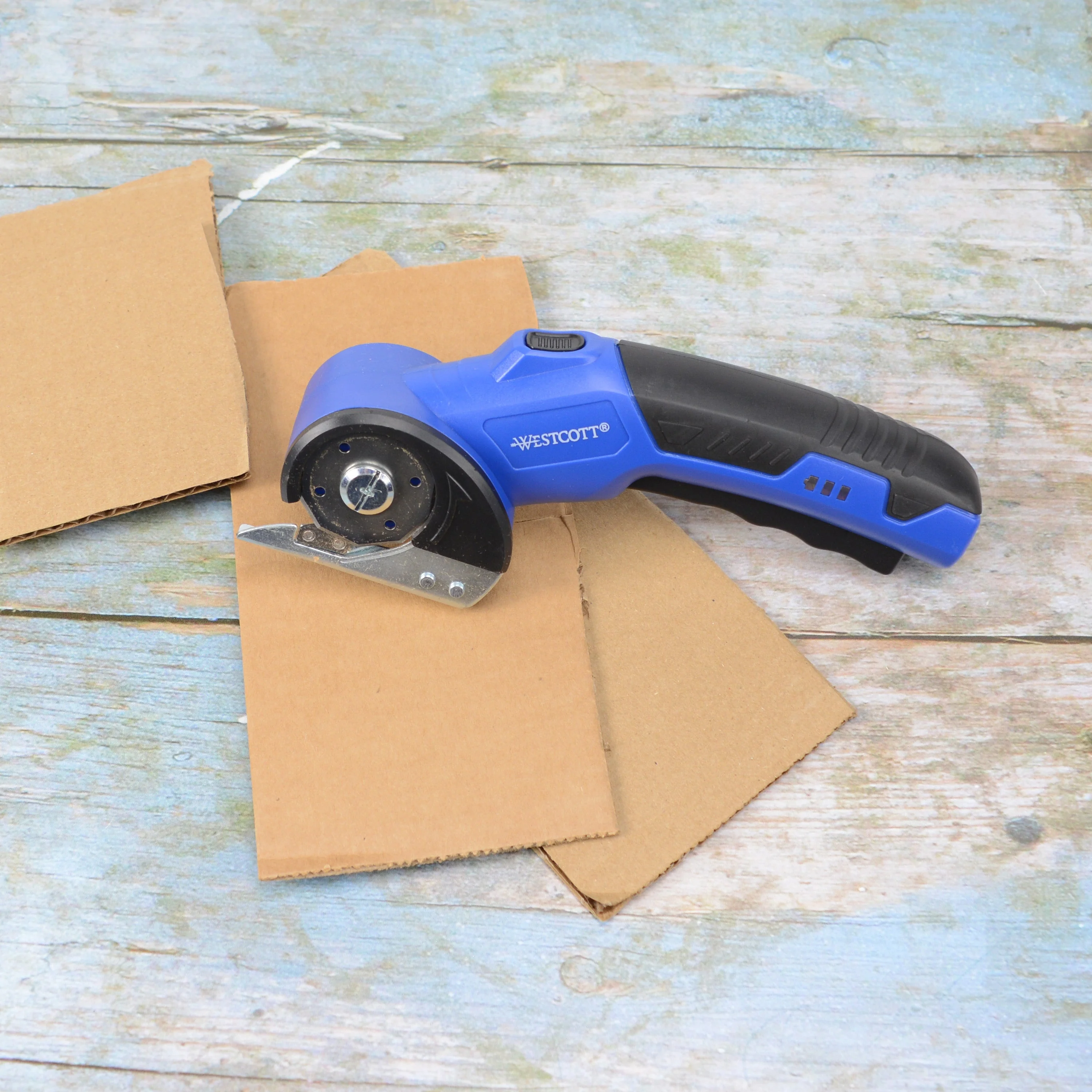 Westcott Rechargeable Electric Scissors, Cordless Power Scissors with Built-In Battery, Stainless Steel Blades Cut Up to 1/4", Ergonomic Comfort Grip, Cuts Cardboard, Fabric, Plastic & Packaging (00999-Parent) - Image 24