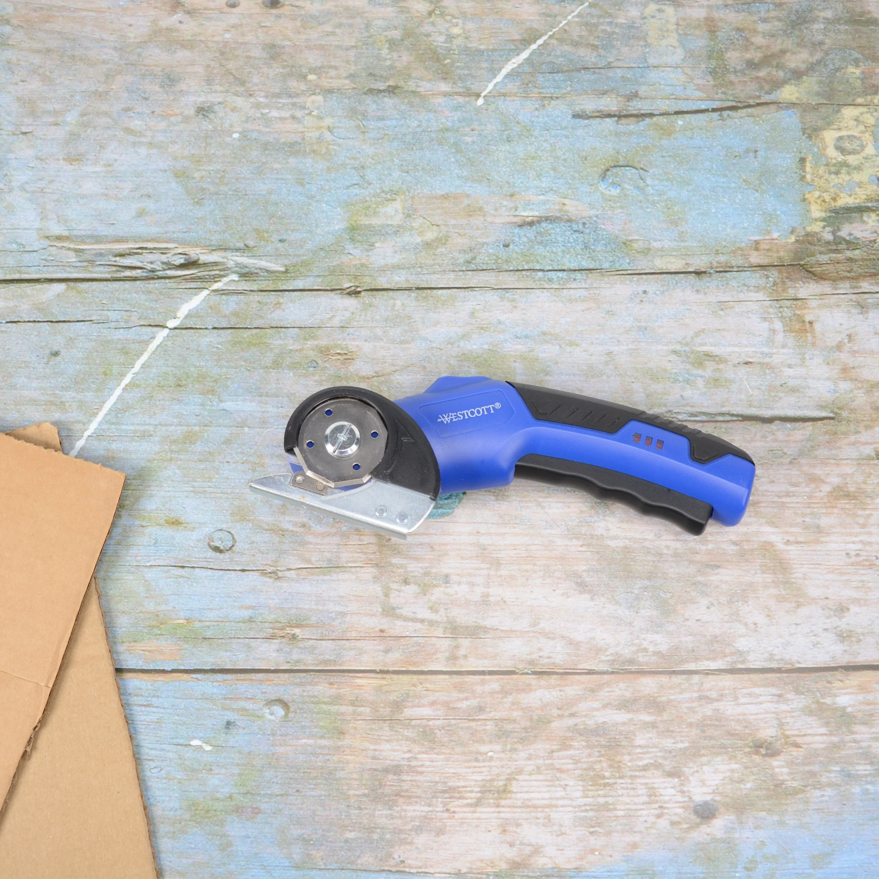 Westcott Rechargeable Electric Scissors, Cordless Power Scissors with Built-In Battery, Stainless Steel Blades Cut Up to 1/4", Ergonomic Comfort Grip, Cuts Cardboard, Fabric, Plastic & Packaging (00999-Parent) - Image 8