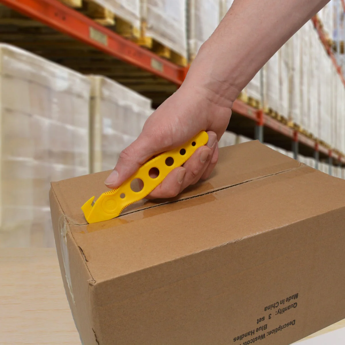 Westcott Saber Safety Cutter Yellow Bulk 50pk - Image 4