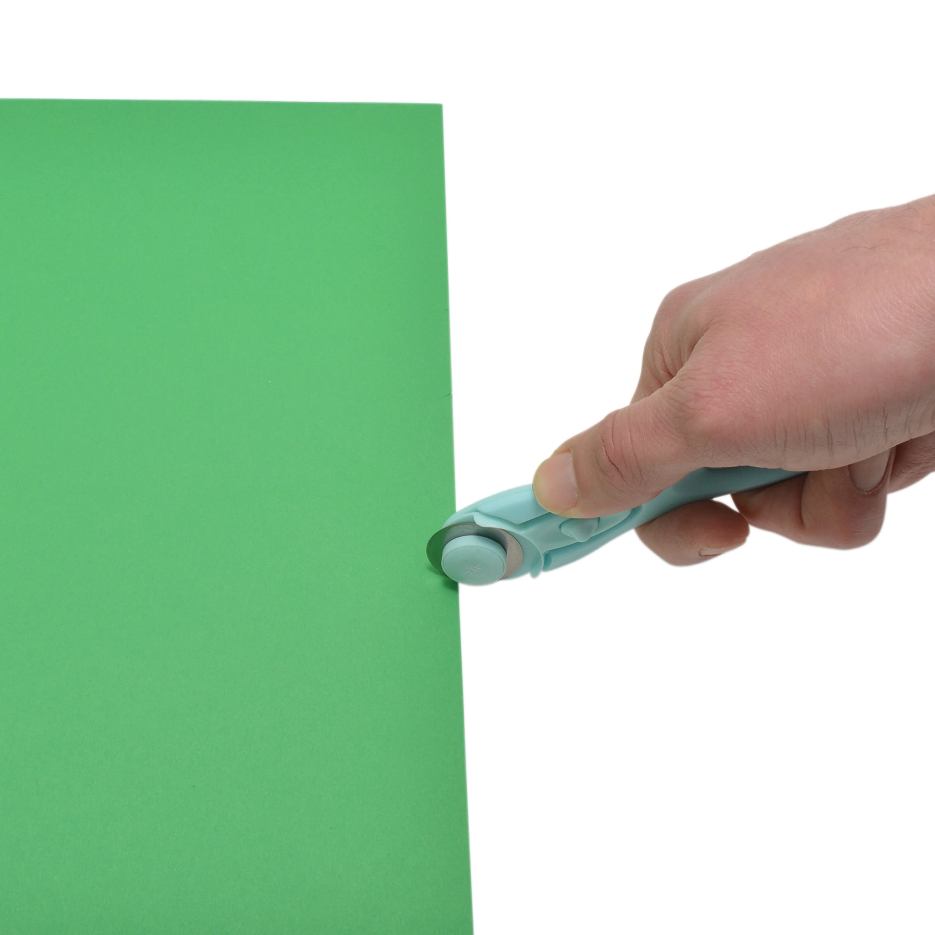 Westcott Titanium, 28MM, Rotary Cutter with Blade, Blue (15363-PARENT) - Image 4