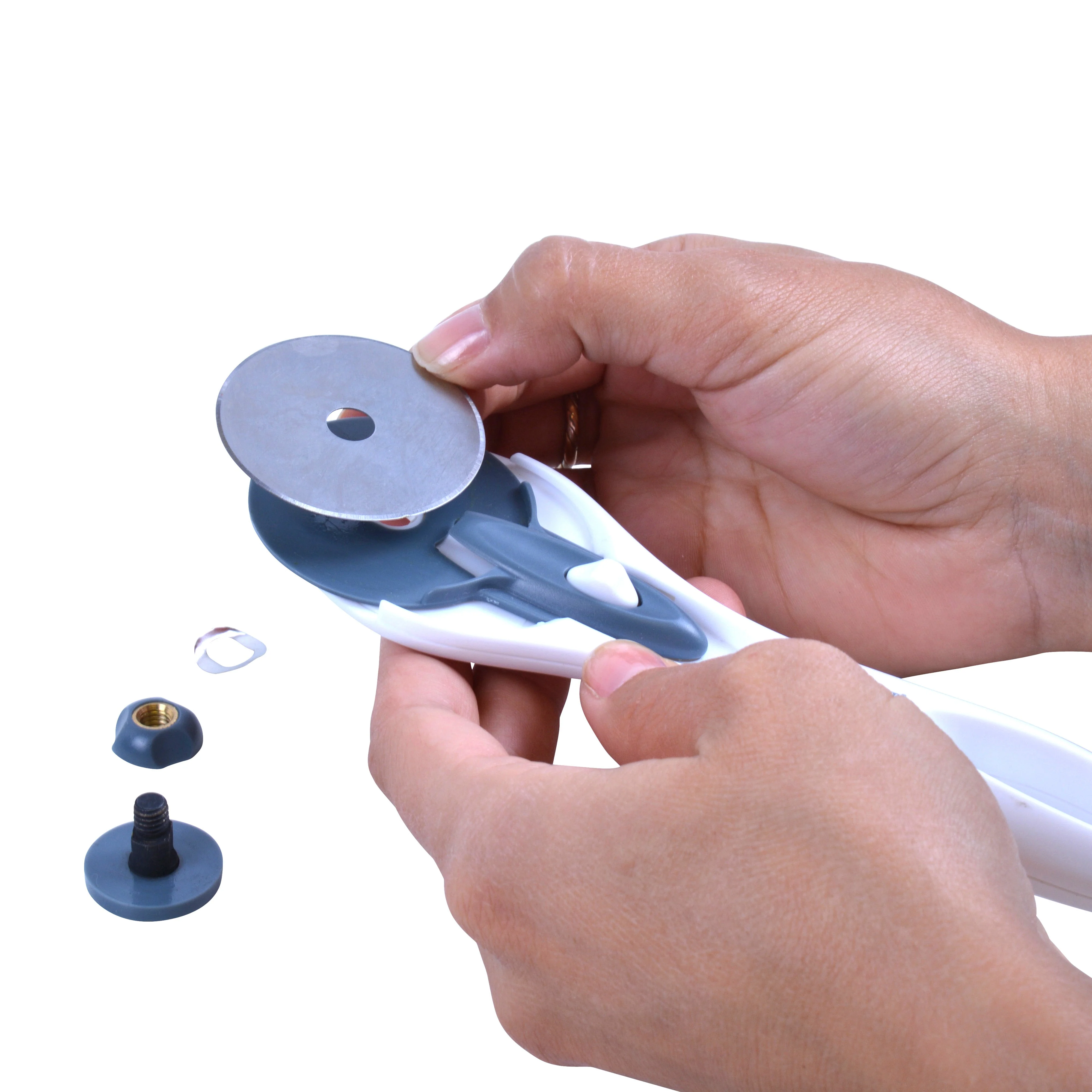 Westcott Titanium Bonded Handheld Rotary Replacement Blade, 45mm (16371) - Image 4